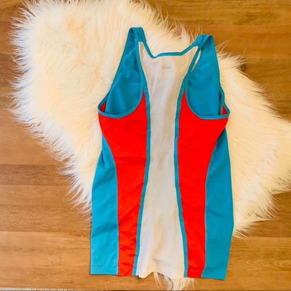 Nike Razorback Workout Tank - Picture 2 of 3